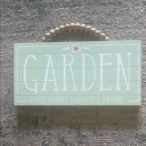 Wooden Mint Green Garden Sign with Beaded Handle NWT